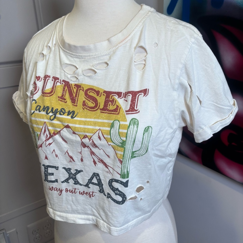 White Graphic Crop Top - Picture 13 of 13